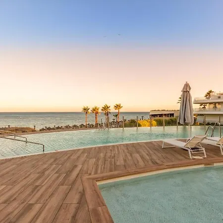 Apartman Front Line In The Edge With Sea Views Estepona