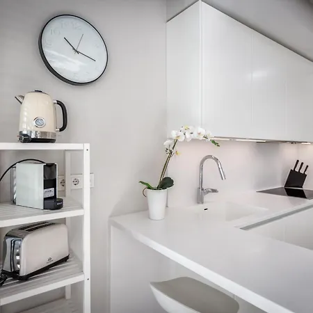 Front Line In The Edge With Sea Views Apartman