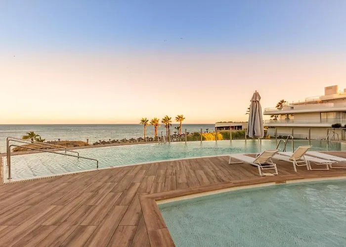 Apartman Front Line In The Edge With Sea Views Estepona