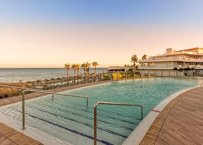 Front Line In The Edge With Sea Views * Estepona