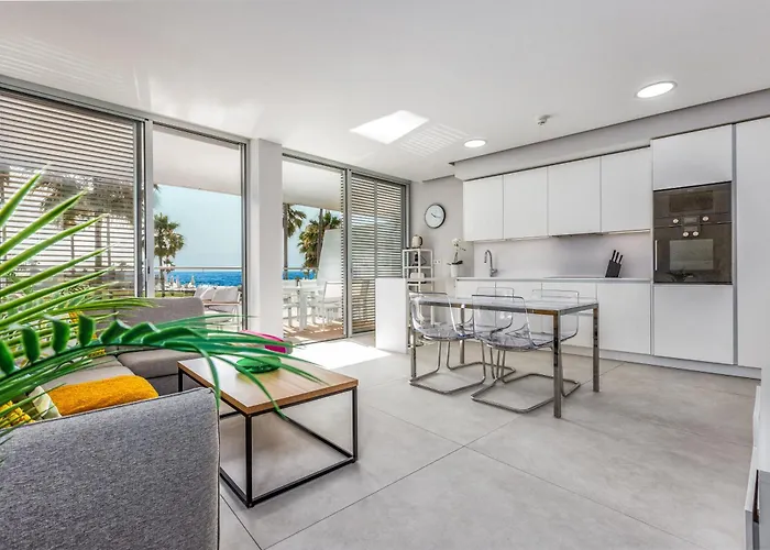 Front Line In The Edge With Sea Views Apartman Estepona