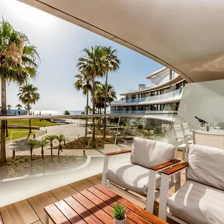 Apartment Front Line In The Edge With Sea Views Estepona