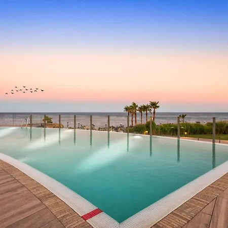 Front Line In The Edge With Sea Views * Estepona