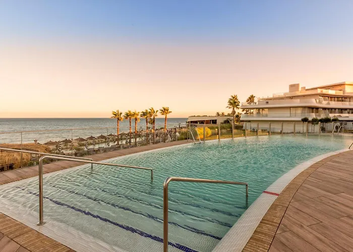 Apartamento Front Line In The Edge With Sea Views