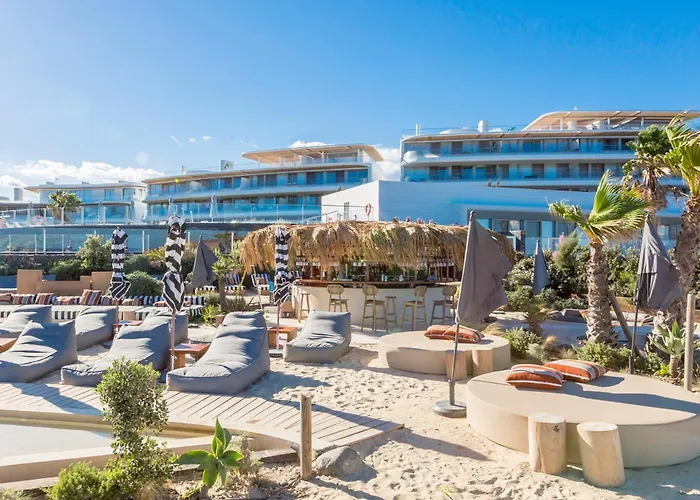 Front Line In The Edge With Sea Views * Estepona