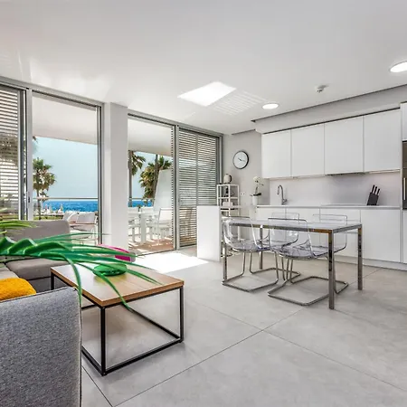 Front Line In The Edge With Sea Views Lejlighed Estepona