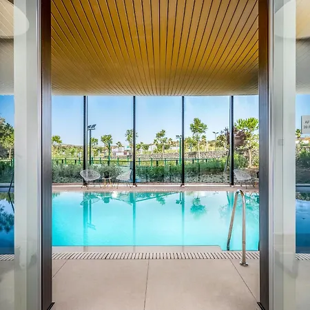 Апартаменты Front Line In The Edge With Sea Views *