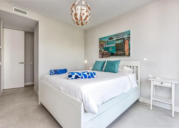 Front Line In The Edge With Sea Views * Estepona